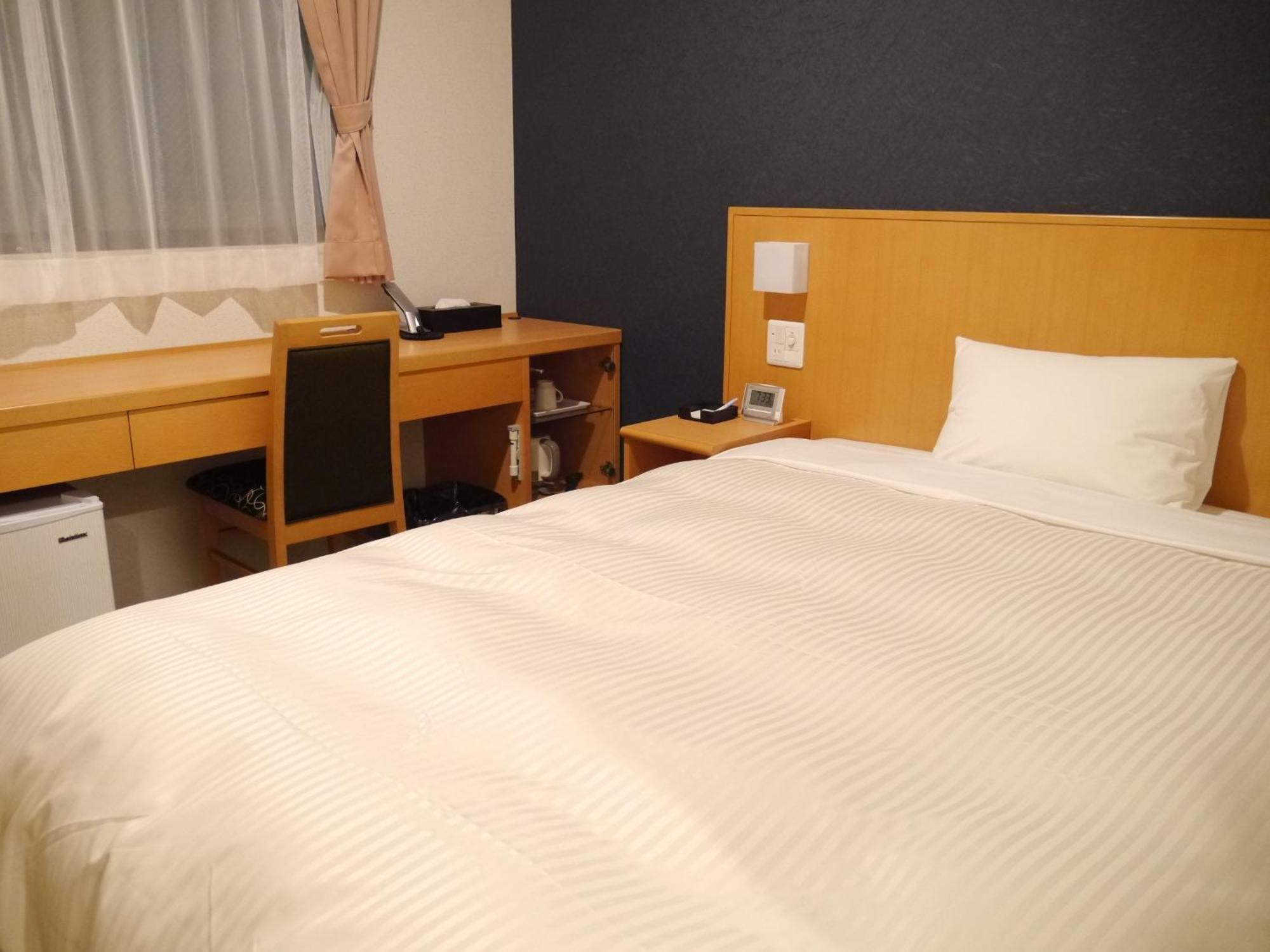 Fukuchiyama Sun Hotel Quarto foto
