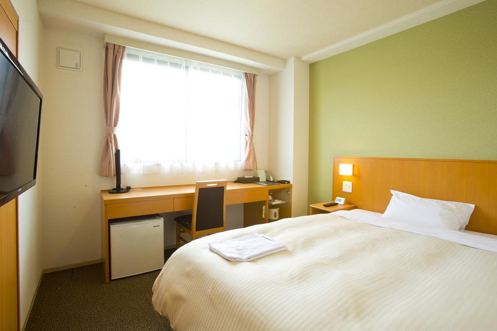 Fukuchiyama Sun Hotel Quarto foto